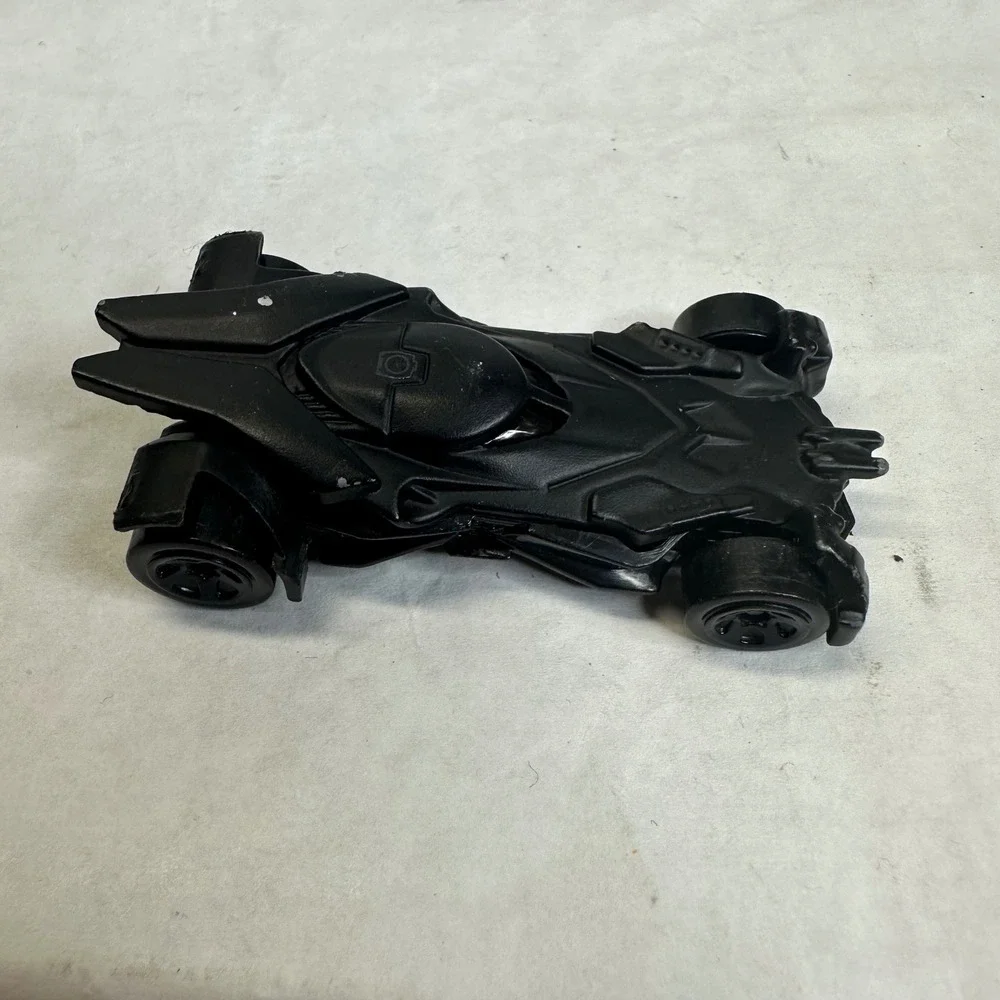 Hot Wheels‎ Batmobile Batman v Superman Dawn of Justice Matte Black DHP34 2015